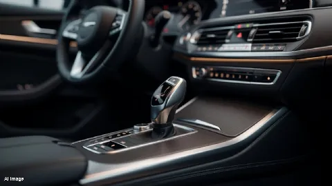 Otomatik Şanzımanlı Araçta Vites Gecikmesi Neden Yaşanır ve Ne Zaman Servise Gidilmeli?