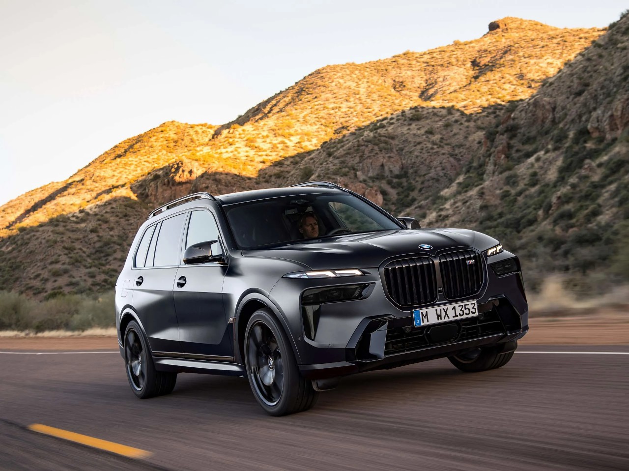 BMW X7 ile Üç Sıra Lüks SUV Konforu