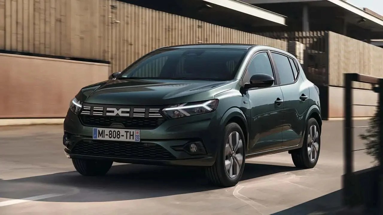 Dacia Sandero Stepway 2025 Modeli: Teknik Özellikleri ve Kullanıcı Yorumları