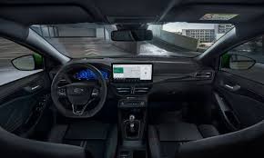 Ford Focus ST: Performans ve Konforun Mükemmel Dengesi