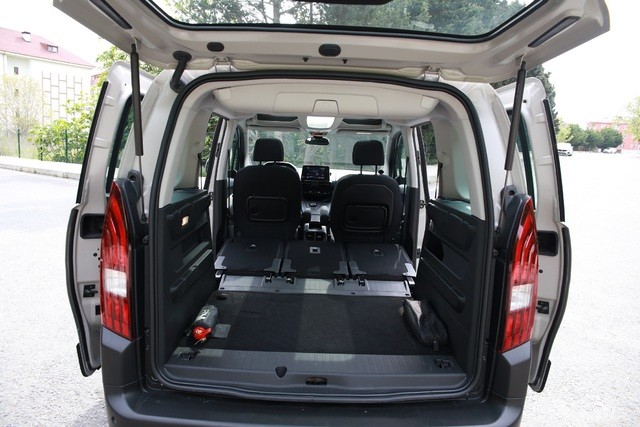 Geniş Bagaj Kapasitesi