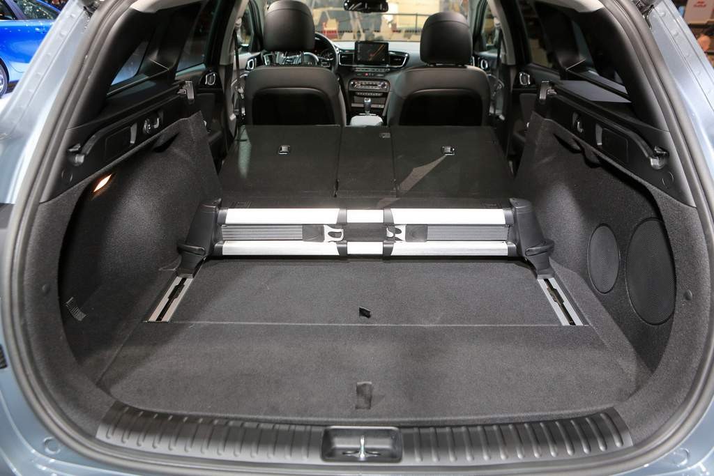 Geniş İç Hacim: Aileler ve Macera Severler İçin İdeal