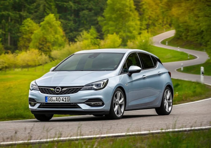https://arabam-blog.mncdn.com/wp-content/uploads/2021/05/opel-astra.jpg