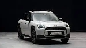 K&uuml;&ccedil;&uuml;k Premium SUV'da Hangisi Kazanır?