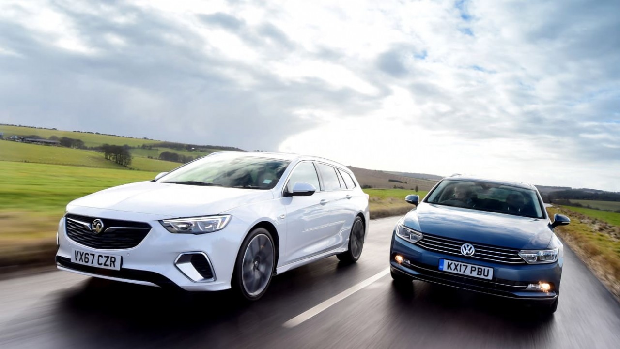 Opel Insignia mı Passat mı? Karar Verirken Bilmeniz Gerekenler