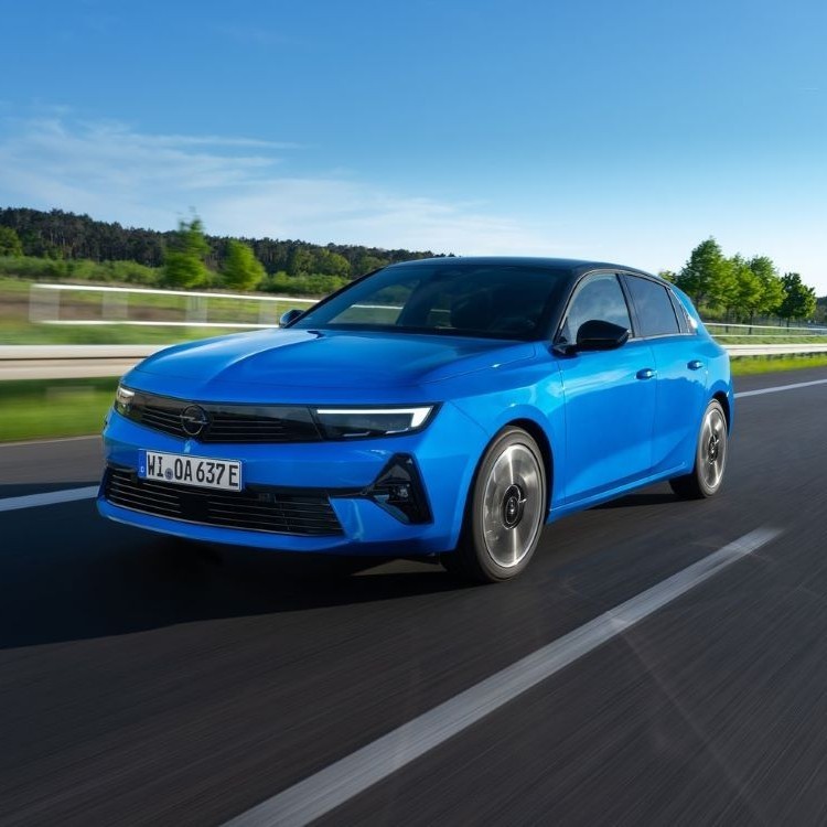 Opel'in 2025 Yakıt Verimliliği Hedefleri: Daha Çevreci ve Ekonomik Modeller Yolda
