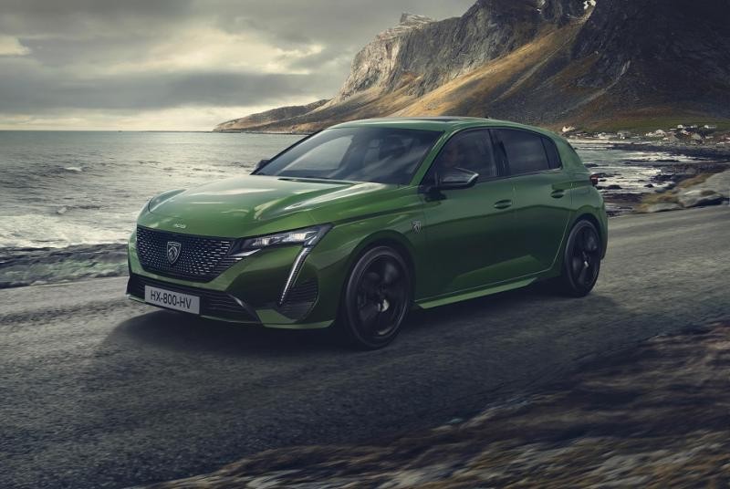 Peugeot 308’in Adaptif Hız Sabitleyicisi Uzun Yolda İşe Yarıyor Mu?
