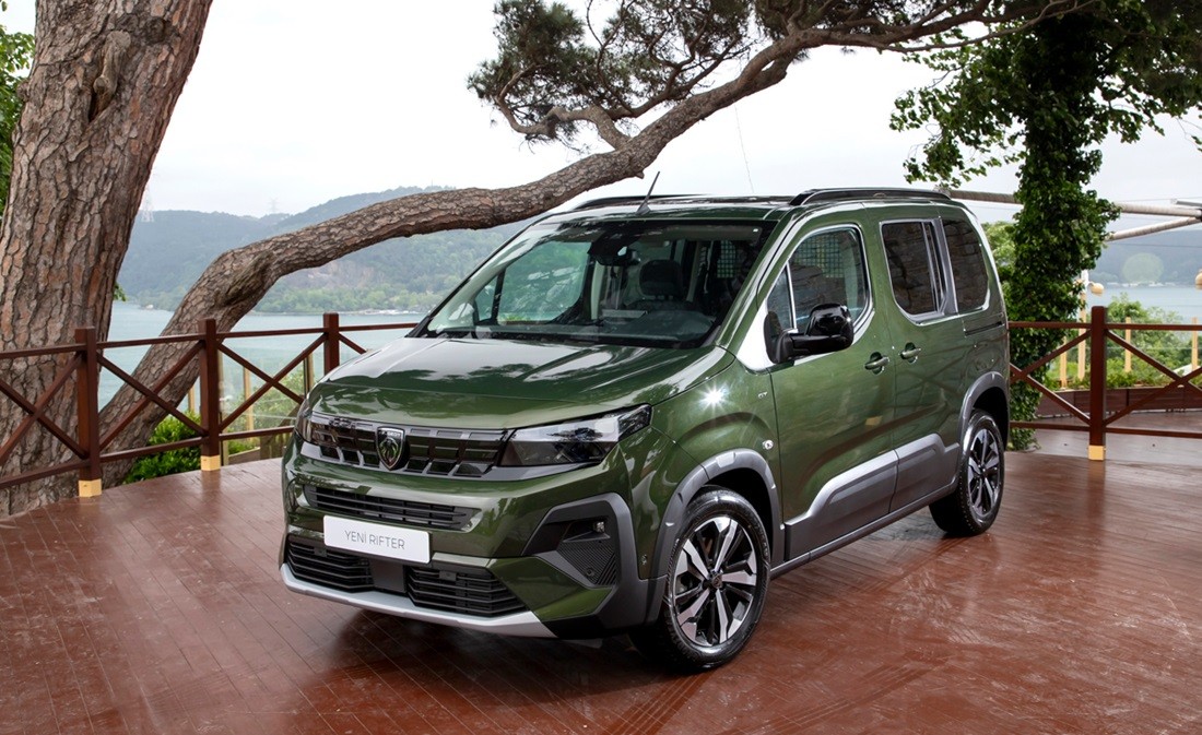 Peugeot Rifter: Aileler İçin Konforlu Ve Fonksiyonel