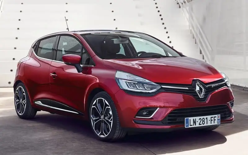 Renault Clio vs Fiat Egea