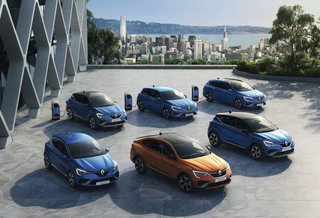 Renault Rafale Vs Megane E-tech: Hibrit Ve Elektrikli Modellerde Performans