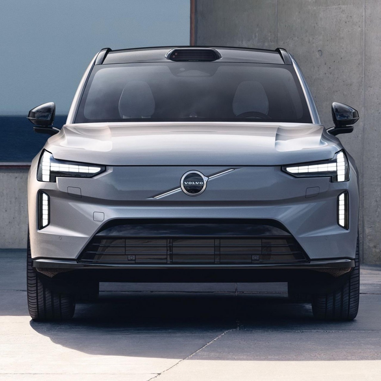 Volvo EX90 Elektrikli SUV