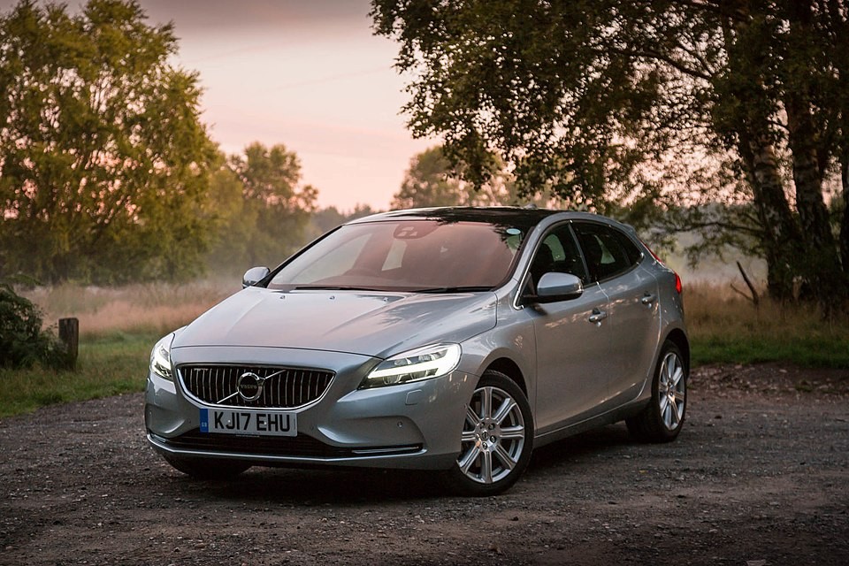 Volvo V40 Tarihçesi: Kompakt Hatchback’in Popülerliği