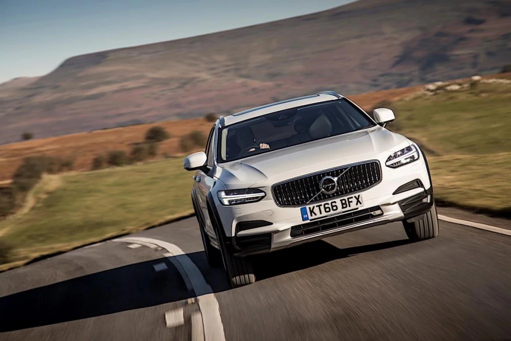 Volvo V90 Cross Country ile Maceralar