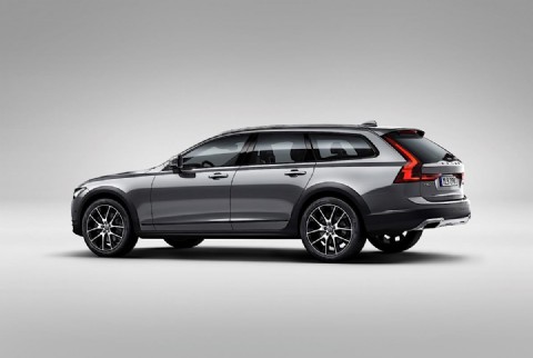 Volvo V90 Cross Country Fiyatları: Macera Ve Lüks Bir Arada